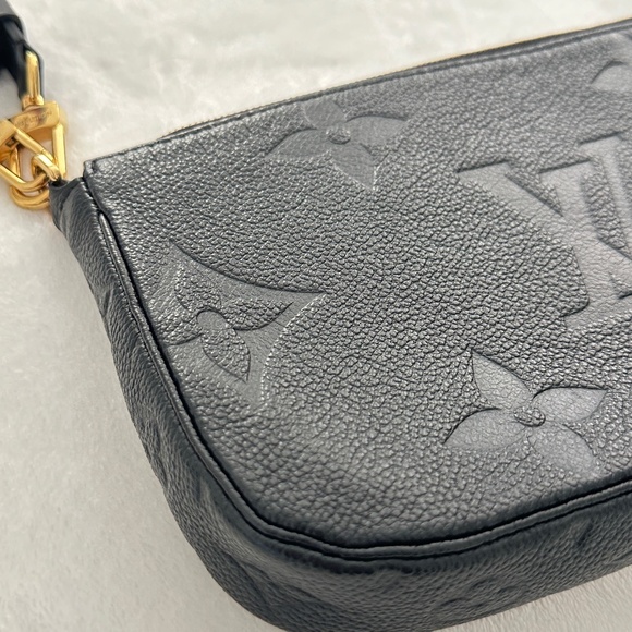 LOUIS VUITTON _ Multi Pochette Accessoires cross-body bag (LIKE NEW) - Picture 13 of 15